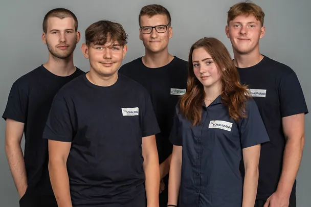 Gruppenaufnahme der Auszubildenden von SCHAUMAN Eilsleben in 2025